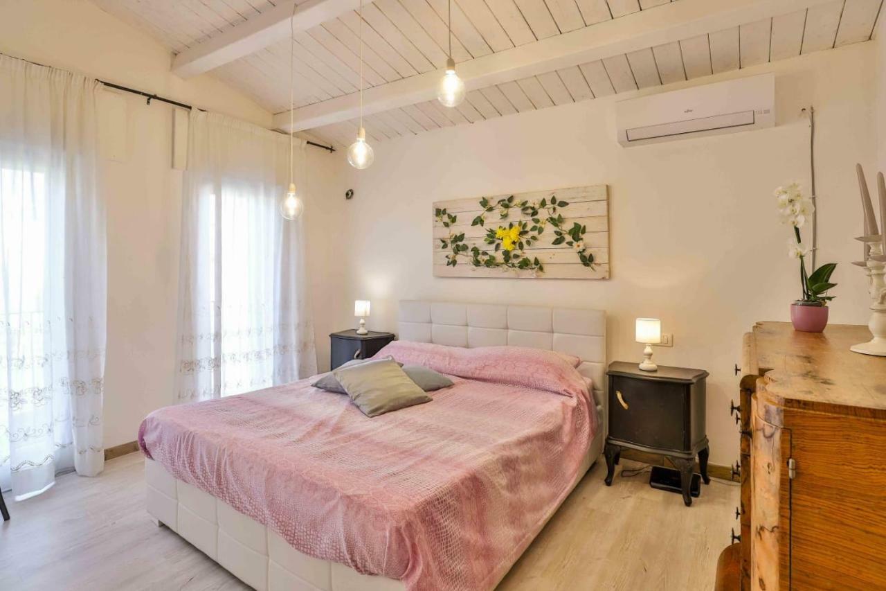 Casa Giulietta & Romeo Apartment Montecchio Maggiore Luaran gambar